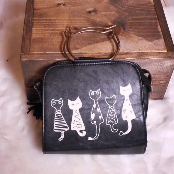 Handbags - ☀️Black & White Cartoon Cat Purse
